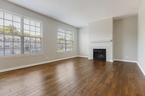 2255 Hudson Circle Aurora IL 60502
