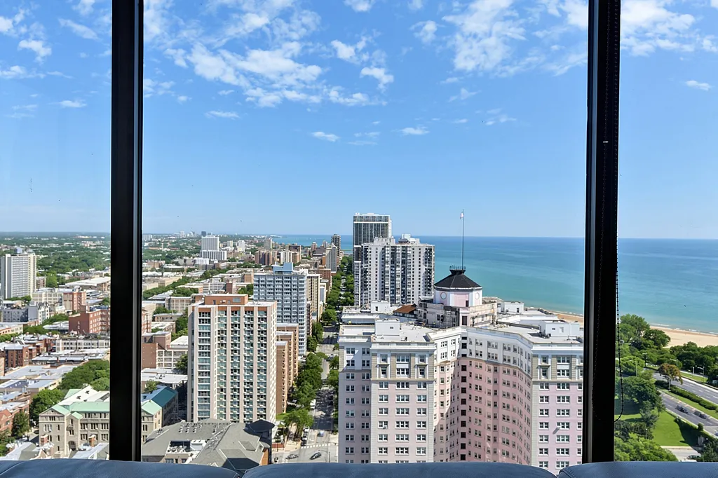 5455 North Sheridan Road Chicago IL 60640