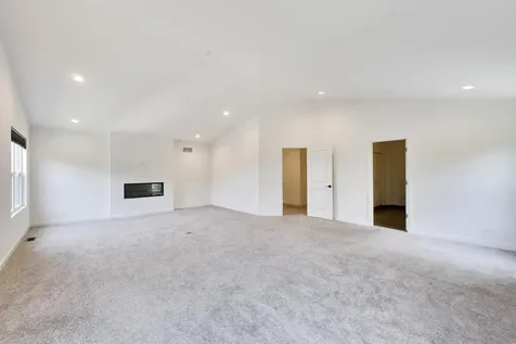 495 Timber Oak Lane Yorkville IL 60560