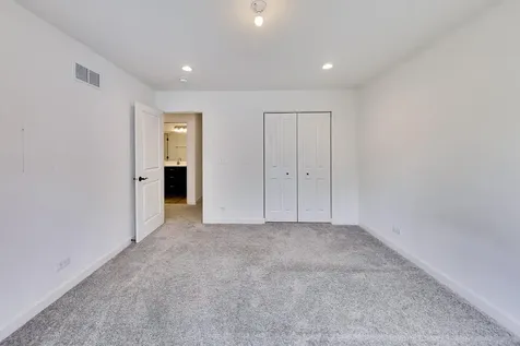 495 Timber Oak Lane Yorkville IL 60560