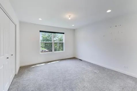 495 Timber Oak Lane Yorkville IL 60560