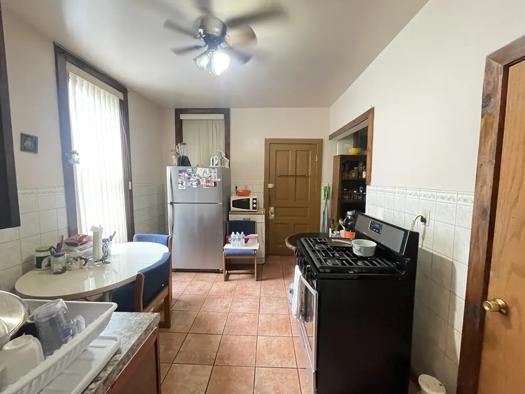 1841 West Superior Street Chicago IL 60622