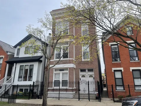 1841 West Superior Street Chicago IL 60622