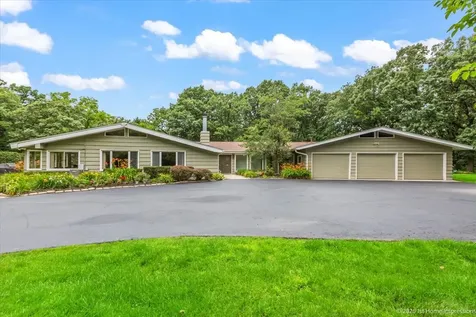 1843 Hanover Lane Flossmoor IL 60422