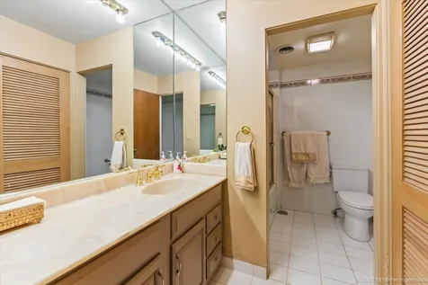 1843 Hanover Lane Flossmoor IL 60422