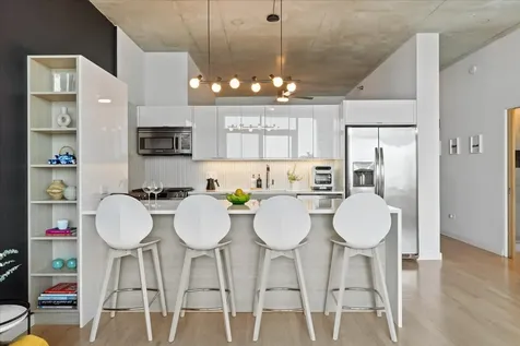 1720 South Michigan Avenue Chicago IL 60616