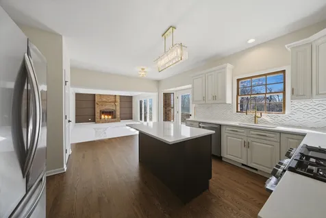 1215 Triple Crown Court Bartlett IL 60103
