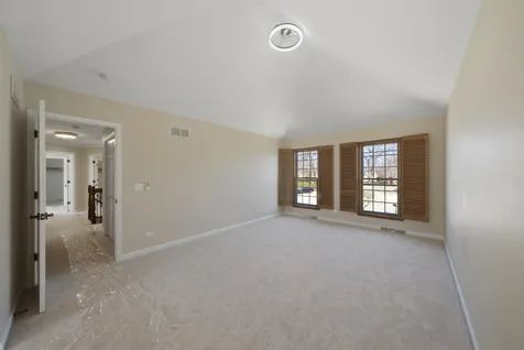 1215 Triple Crown Court Bartlett IL 60103