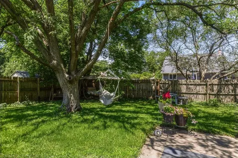 82 Sherbon Lane Crystal Lake IL 60014