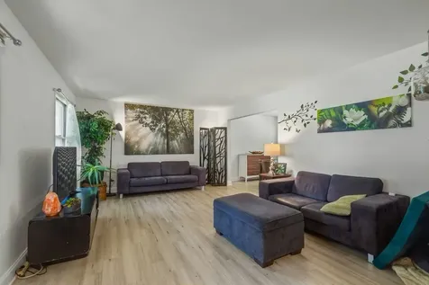 82 Sherbon Lane Crystal Lake IL 60014