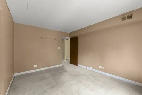 5707 129TH Street Crestwood IL 60418