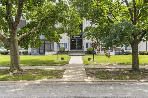 5707 129TH Street Crestwood IL 60418