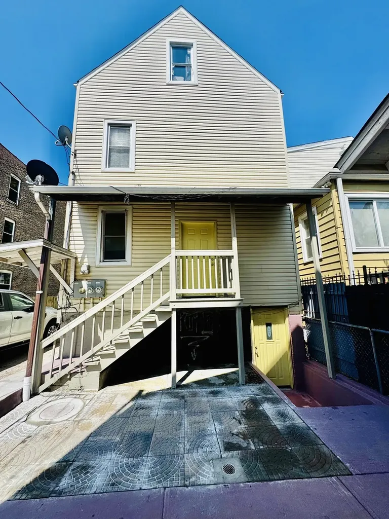 4833 South Honore Street Chicago IL 60609