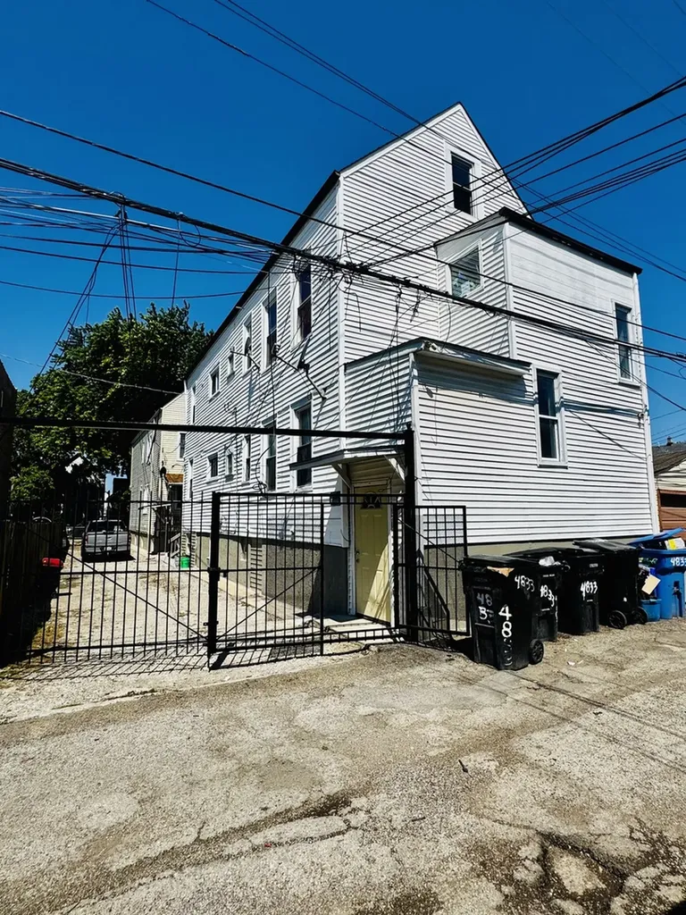 4833 South Honore Street Chicago IL 60609