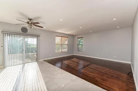 907 Wildflower Drive Shorewood IL 60404
