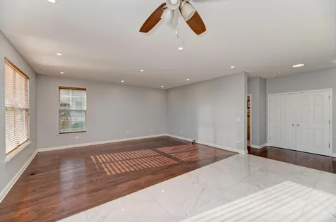907 Wildflower Drive Shorewood IL 60404