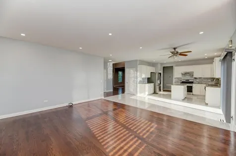 907 Wildflower Drive Shorewood IL 60404