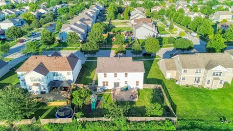 907 Wildflower Drive Shorewood IL 60404