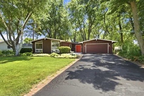 1305 Alicia Drive Morris IL 60450