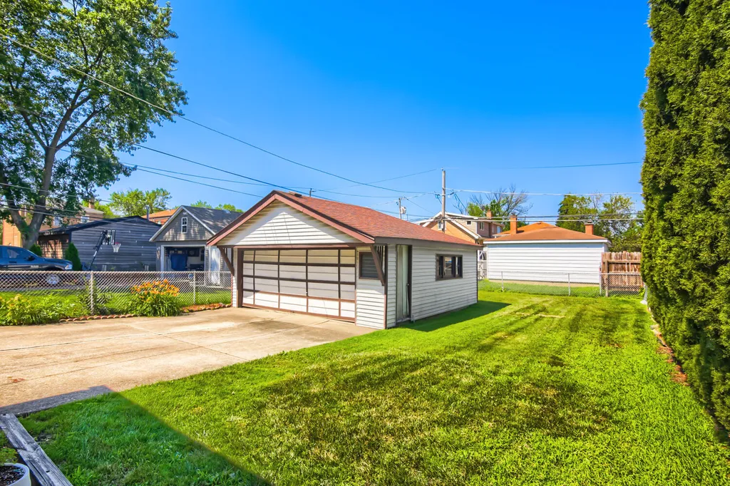 10440 South Hamlin Avenue Chicago IL 60655