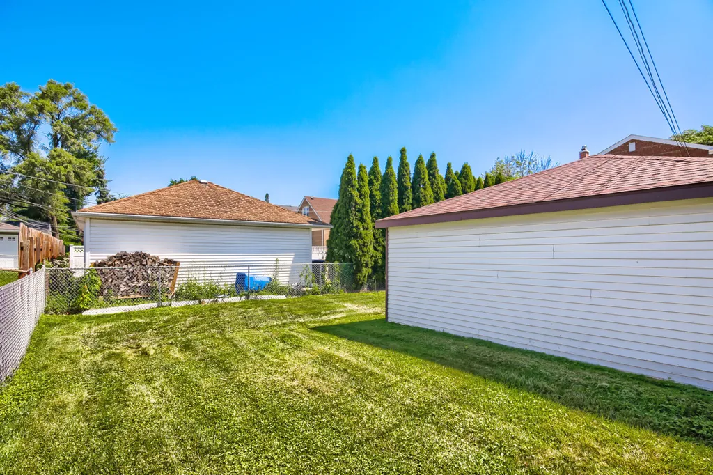 10440 South Hamlin Avenue Chicago IL 60655