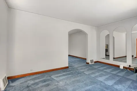 10440 South Hamlin Avenue Chicago IL 60655