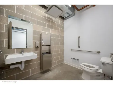 1704 North Damen Avenue Chicago IL 60647