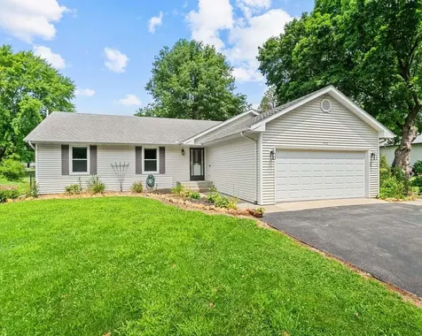 510 West Hitt Street Mount Morris IL 61054