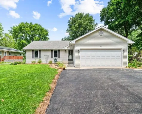 510 West Hitt Street Mount Morris IL 61054