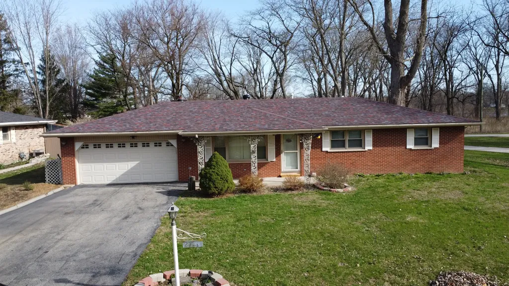 2775 East Riverview Drive Kankakee IL 60901