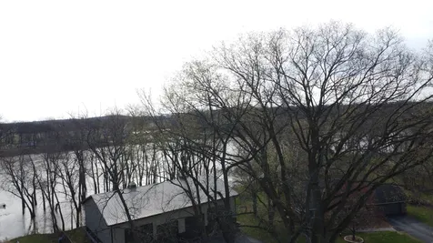 2775 East Riverview Drive Kankakee IL 60901