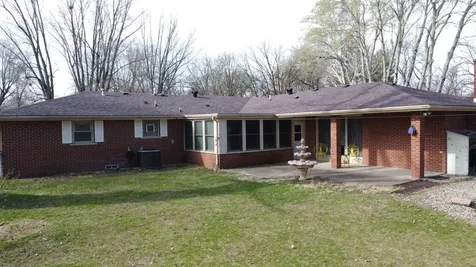 2775 East Riverview Drive Kankakee IL 60901