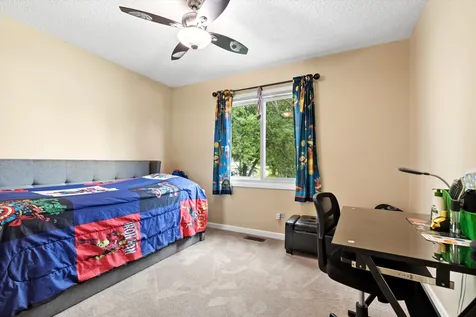 5701 Bedford Court Hanover Park IL 60133