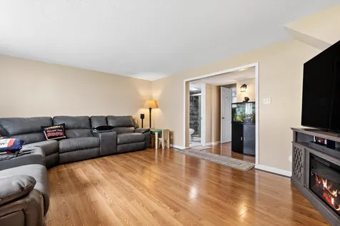 5701 Bedford Court Hanover Park IL 60133