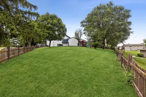 5701 Bedford Court Hanover Park IL 60133
