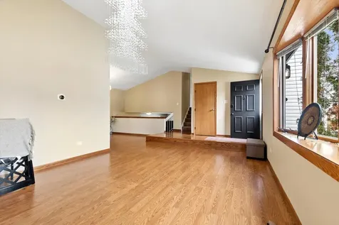 5701 Bedford Court Hanover Park IL 60133