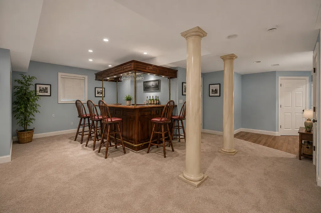 130 South Madison Street Hinsdale IL 60521