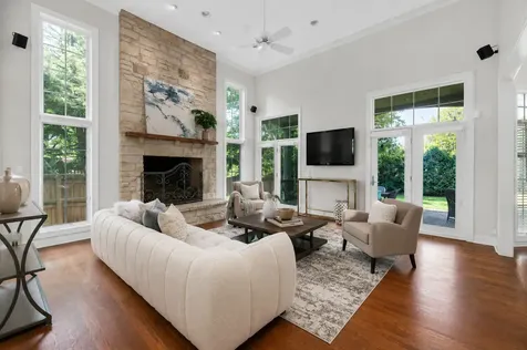 130 South Madison Street Hinsdale IL 60521