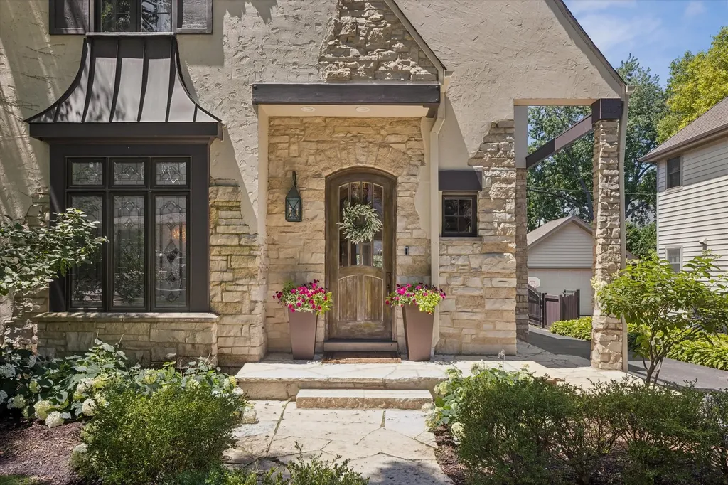 620 South Bruner Street Hinsdale IL 60521