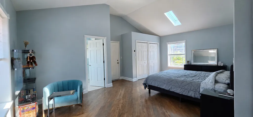 7223 North Oakley Avenue Chicago IL 60645