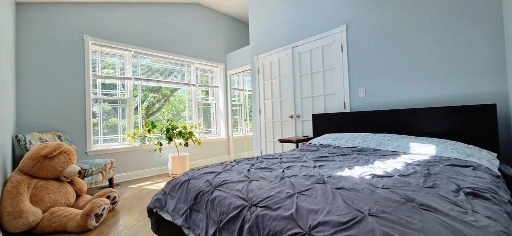 7223 North Oakley Avenue Chicago IL 60645