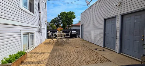 7223 North Oakley Avenue Chicago IL 60645