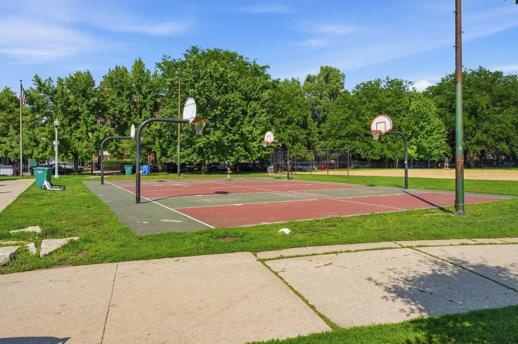 1349 North Leavitt Street Chicago IL 60622