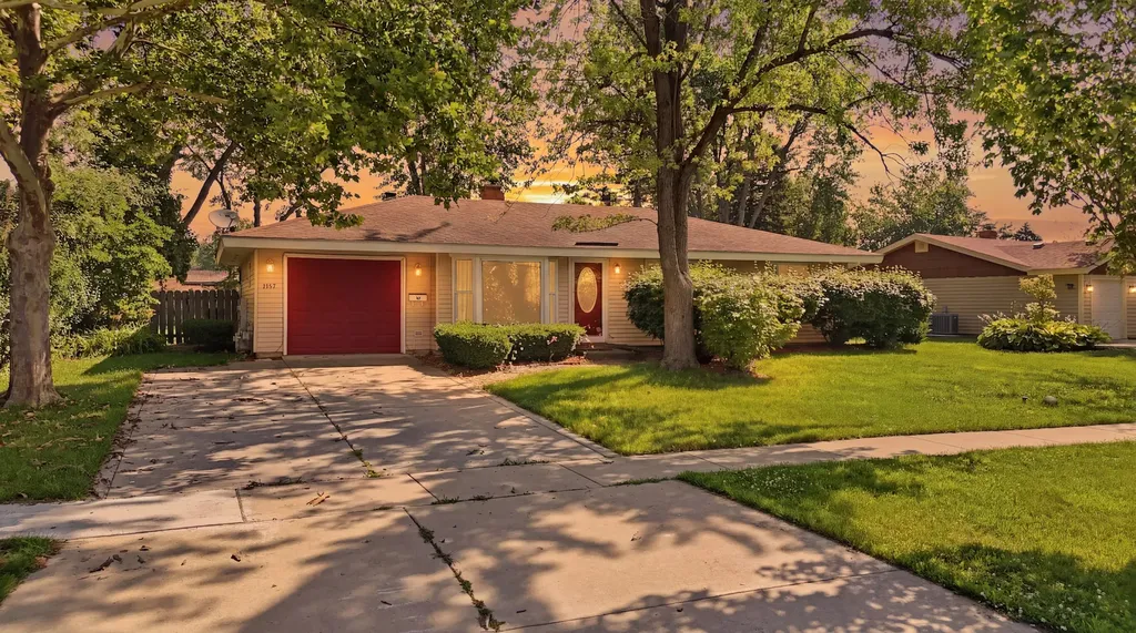 1624 West Weathersfield Way Schaumburg IL 60193
