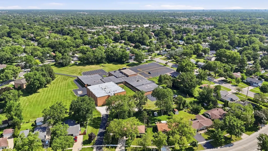 1624 West Weathersfield Way Schaumburg IL 60193