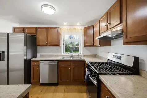 1624 West Weathersfield Way Schaumburg IL 60193