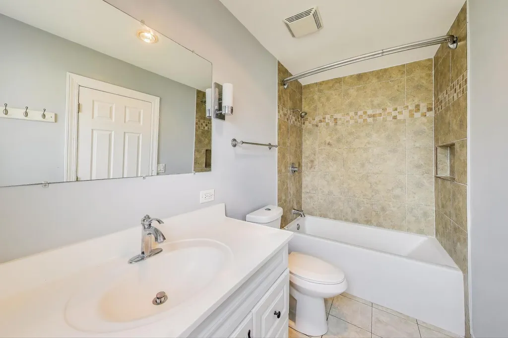 615 The Lane Avenue Hinsdale IL 60521