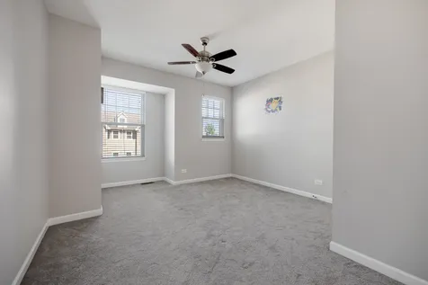 3563 Gabrielle Lane Aurora IL 60504