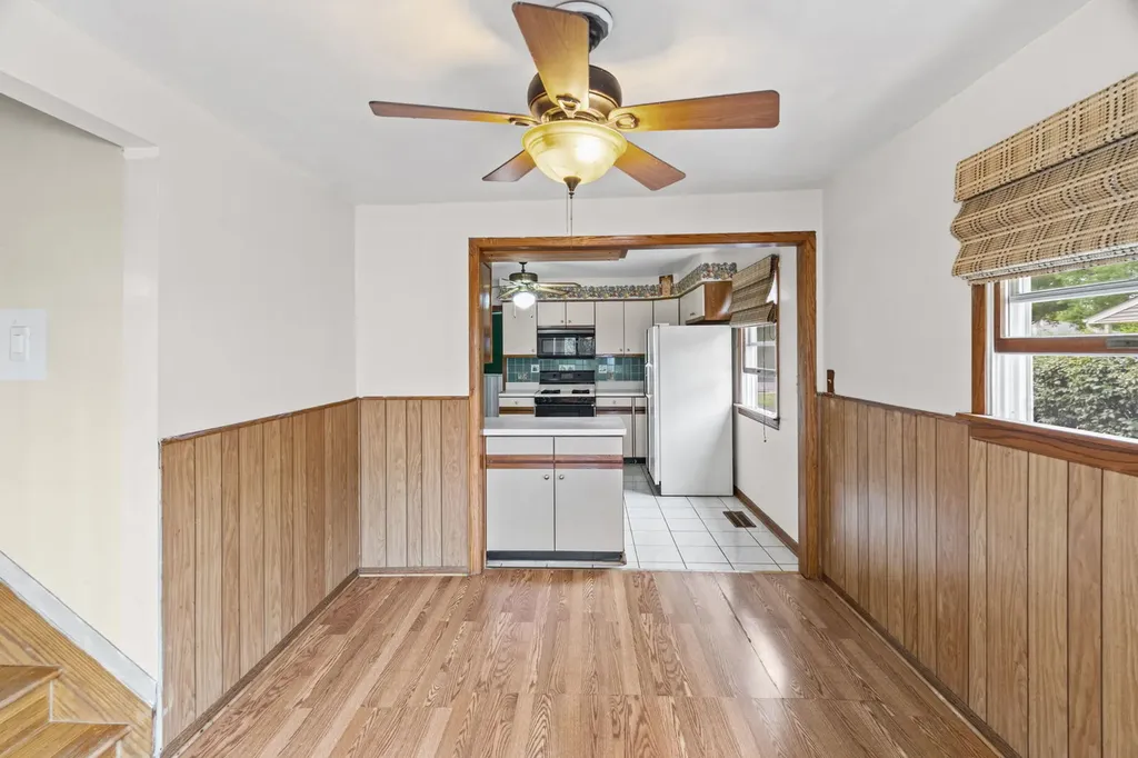 2205 Bluebird Lane Rolling Meadows IL 60008