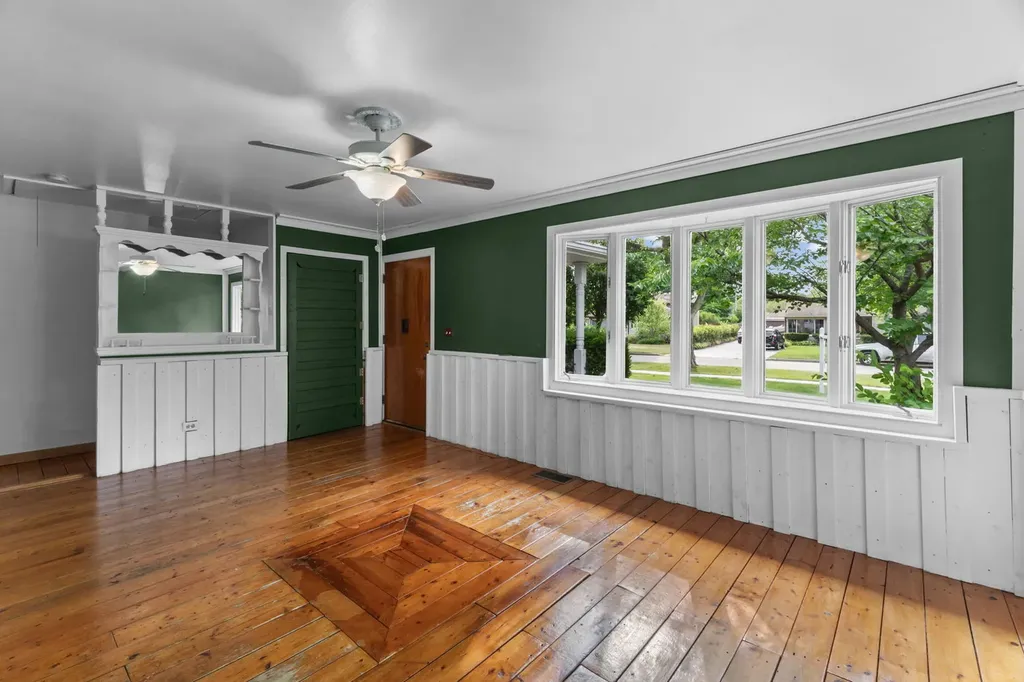 2205 Bluebird Lane Rolling Meadows IL 60008